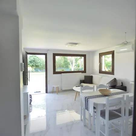 Theros-cottage
