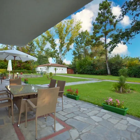 Theros-cottage *